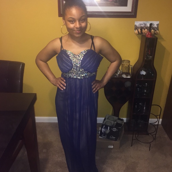 Size 1 midnight blue  formal dress - Picture 2 of 4